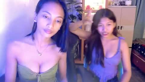 Snapshot of missalona69x chatting on February 20, 2:52 am Alona online show from February 20, 2:52 am