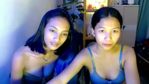 Snapshot of missalona69x chatting on February 20, 6:19 am Alona online show from February 20, 6:19 am