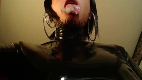 Anarkitten  online show from October 21, 9:48 pm