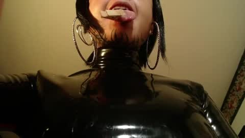 Anarkitten  online show from April 8, 8:42 pm