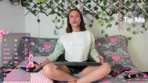 Snapshot of missangel_8 chatting on January 17, 6:29 am Missangel 8 online show from January 17, 6:29 am