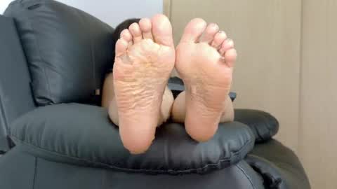 Snapshot of missaprilqos chatting on April 8, 1:49 am April online show from April 8, 1:49 am