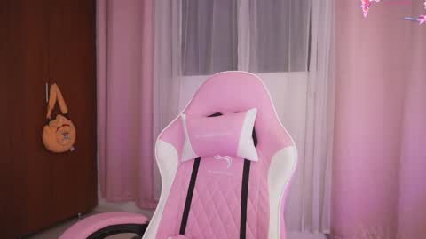 missara_ online show from December 16, 2:16 am