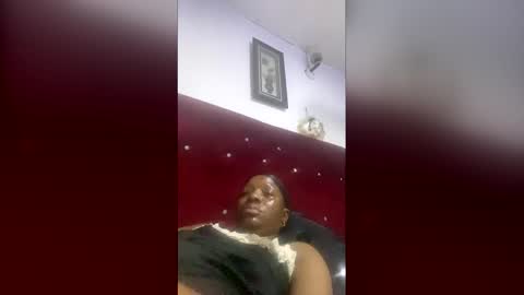 Missbelle online show from December 22, 1:24 am