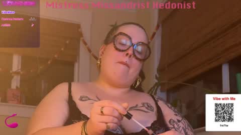 Snapshot of missbika chatting on December 6, 5:53 am Miss Bika online show from December 6, 5:53 am