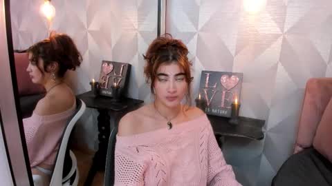 Snapshot of misscarlet_26 chatting on March 17, 5:49 pm Misscarlet 26 online show from March 17, 5:49 pm