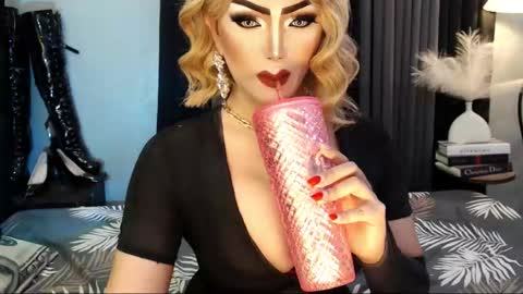 PRIESTESS CHANNEL online show from October 29, 10:44 pm