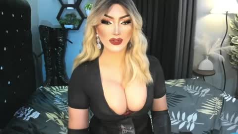 PRIESTESS CHANNEL online show from June 20, 8:11 pm