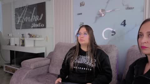 misscheelsee_as online show from April 2, 1:09 pm