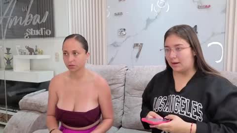 misscheelsee_as online show from May 5, 1:19 pm