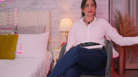 D A N A online show from May 11, 12:05 am