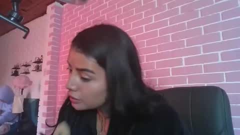 melodie  online show from November 29, 7:06 pm