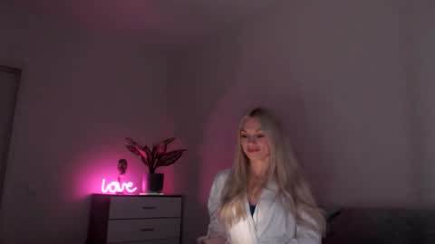 EMMA online show from February 6, 8:23 pm