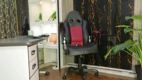 Escarlet online show from November 22, 3:49 am