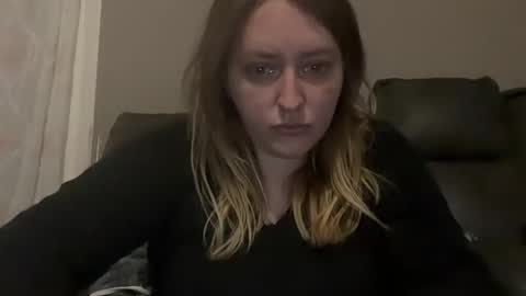 missfantastic0903 online show from May 14, 1:45 am