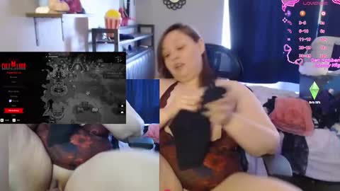 Snapshot of missfoxe12 chatting on January 10, 6:20 pm missfoxe12 online show from January 10, 6:20 pm