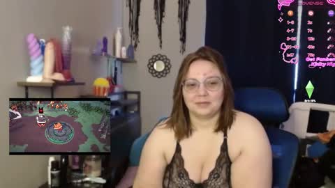 Snapshot of missfoxe12 chatting on January 13, 6:57 pm missfoxe12 online show from January 13, 6:57 pm