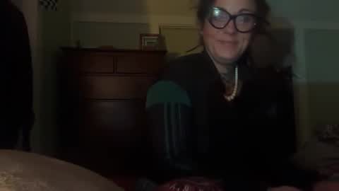 misshoneybadger333 online show from November 8, 10:04 am