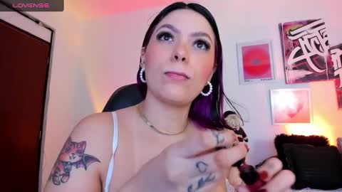 Annie online show from December 22, 1:55 am