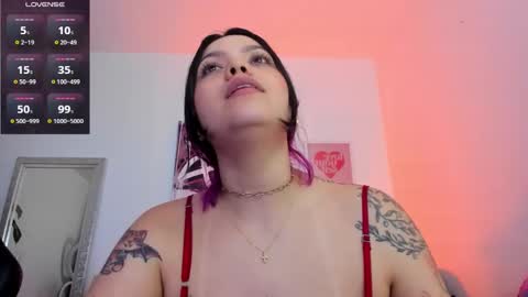 Annie online show from February 9, 8:33 am