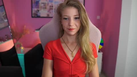 Melissa online show from October 12, 6:18 pm