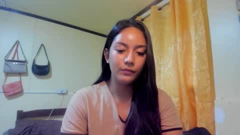 Snapshot of missindependent999 chatting on April 4, 6:33 am jj online show from April 4, 6:33 am