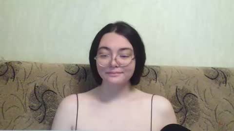 Snapshot of missis_mona chatting on September 10, 6:35 am missis mona online show from September 10, 6:35 am