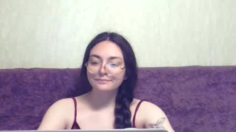 missis mona online show from June 4, 11:44 pm