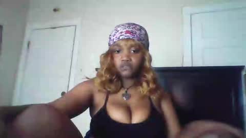 Jay  online show from April 22, 8:10 pm