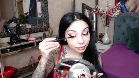 missjuliax online show from December 16, 7:15 am