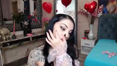 missjuliax online show from February 15, 1:05 pm