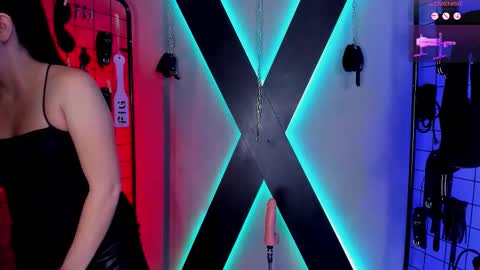 Snapshot of misskara_ariana_bdsm chatting on September 23, 12:08 pm Miss Kara and Ariana online show from September 23, 12:08 pm