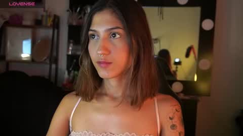 Snapshot of misskorrah chatting on February 1, 1:55 am janedoe online show from February 1, 1:55 am
