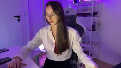 Snapshot of misslalii chatting on October 7, 6:27 pm misslalii online show from October 7, 6:27 pm