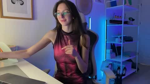 Snapshot of misslalii chatting on April 24, 7:49 pm misslalii online show from April 24, 7:49 pm