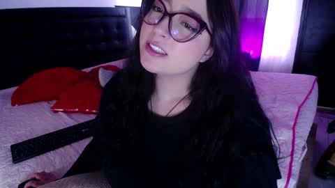 Miss Loise online show from December 12, 3:59 pm
