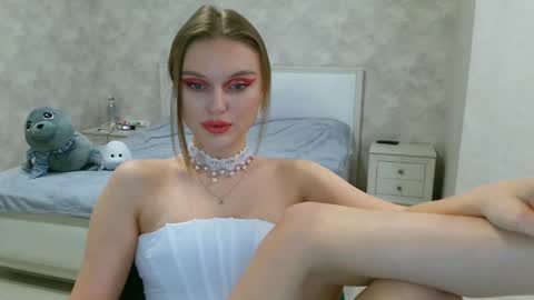 Snapshot of missmariat chatting on January 12, 7:21 pm OneGoddess online show from January 12, 7:21 pm