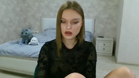 Snapshot of missmariat chatting on January 13, 3:36 pm OneGoddess online show from January 13, 3:36 pm