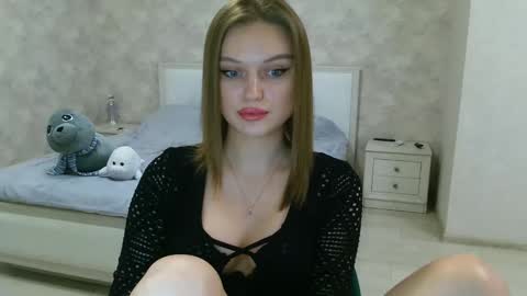 Snapshot of missmariat chatting on January 16, 6:48 pm OneGoddess online show from January 16, 6:48 pm