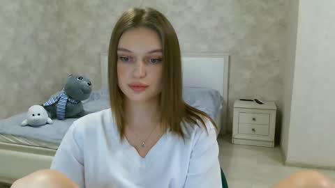 Snapshot of missmariat chatting on January 19, 7:58 pm OneGoddess online show from January 19, 7:58 pm