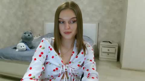 Snapshot of missmariat chatting on January 22, 5:59 pm OneGoddess online show from January 22, 5:59 pm