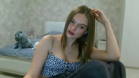 Snapshot of missmariat chatting on January 23, 7:18 pm OneGoddess online show from January 23, 7:18 pm