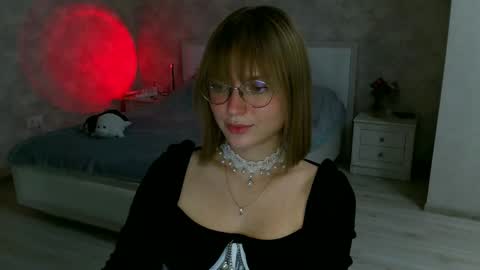 OneGoddess online show from September 30, 8:03 pm