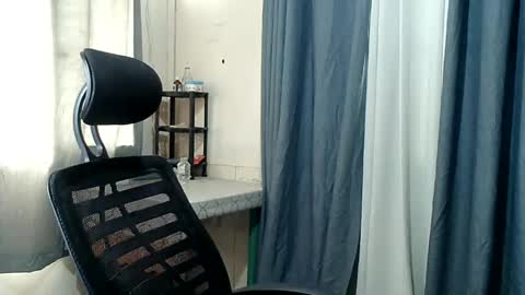 mayeth online show from December 5, 11:40 pm