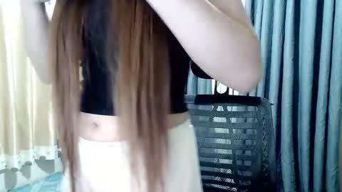 mayeth online show from December 12, 8:21 pm