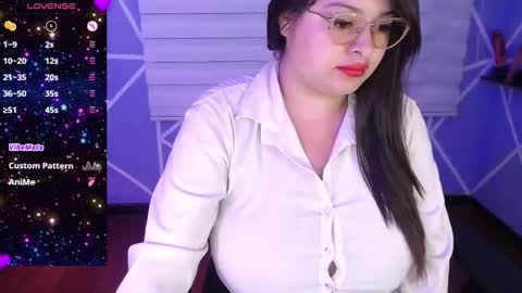 Miia online show from October 16, 2:51 pm