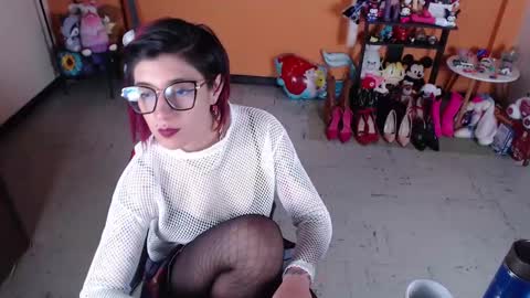 Snapshot of missmia2 chatting on January 4, 4:43 pm Miss Mia online show from January 4, 4:43 pm