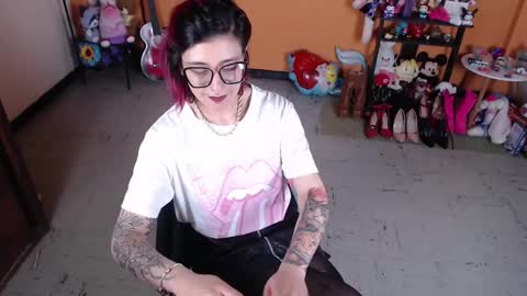 Snapshot of missmia2 chatting on January 7, 5:20 pm Miss Mia online show from January 7, 5:20 pm