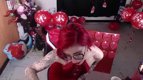 Snapshot of missmia2 chatting on February 14, 6:40 pm Miss Mia online show from February 14, 6:40 pm
