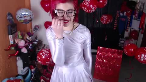 Snapshot of missmia2 chatting on February 15, 3:50 pm Miss Mia online show from February 15, 3:50 pm